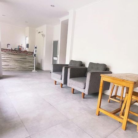 Nyenyak Mrt Lebak Bulus Simatupang Hotel Jakarta Kültér fotó